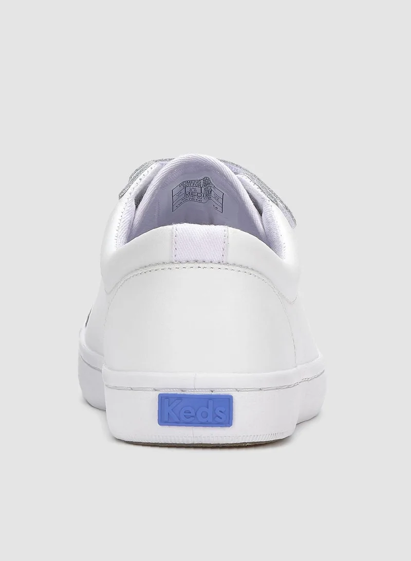 كيدز كيدز سنيكرز نسائي جلد أبيض